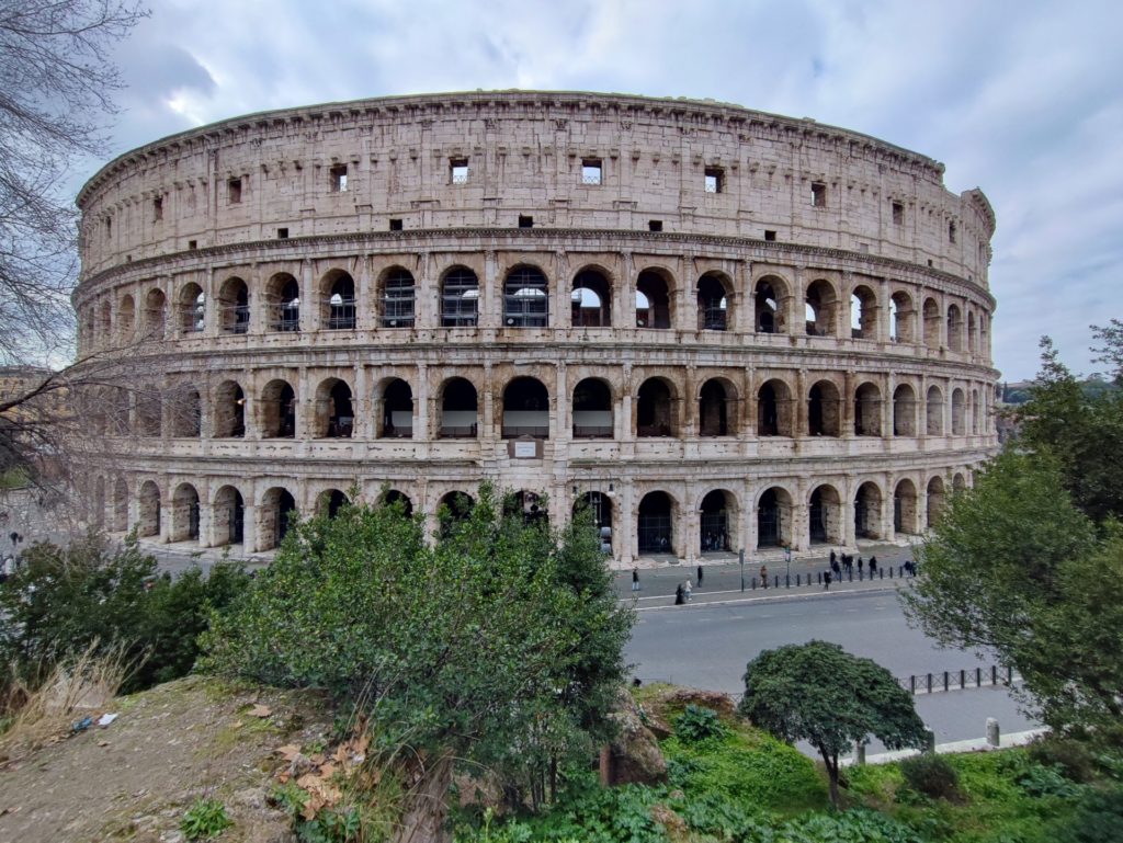 Колизей – чудо света и символ величия Древнего Рима