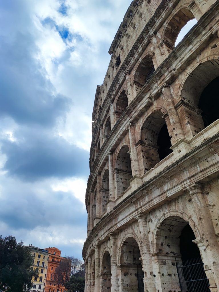Колизей – чудо света и символ величия Древнего Рима