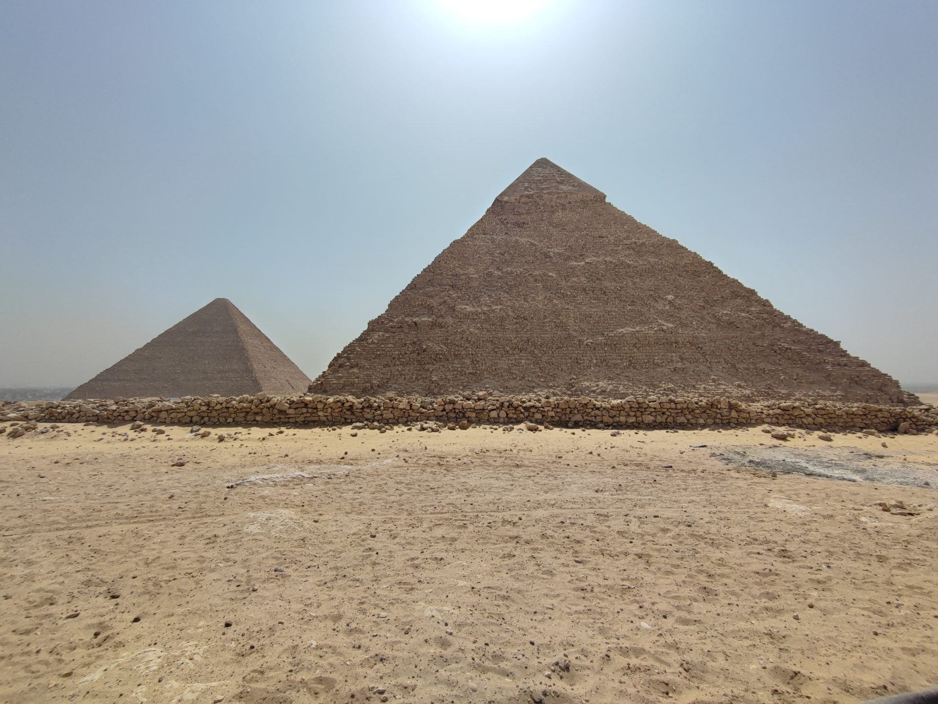 Пирамиды Гизы: величие и тайны древнего мира